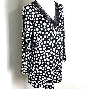 Cato Black & White Polka-dot Top with Black Lace Neckline, Size 18/20 NWT